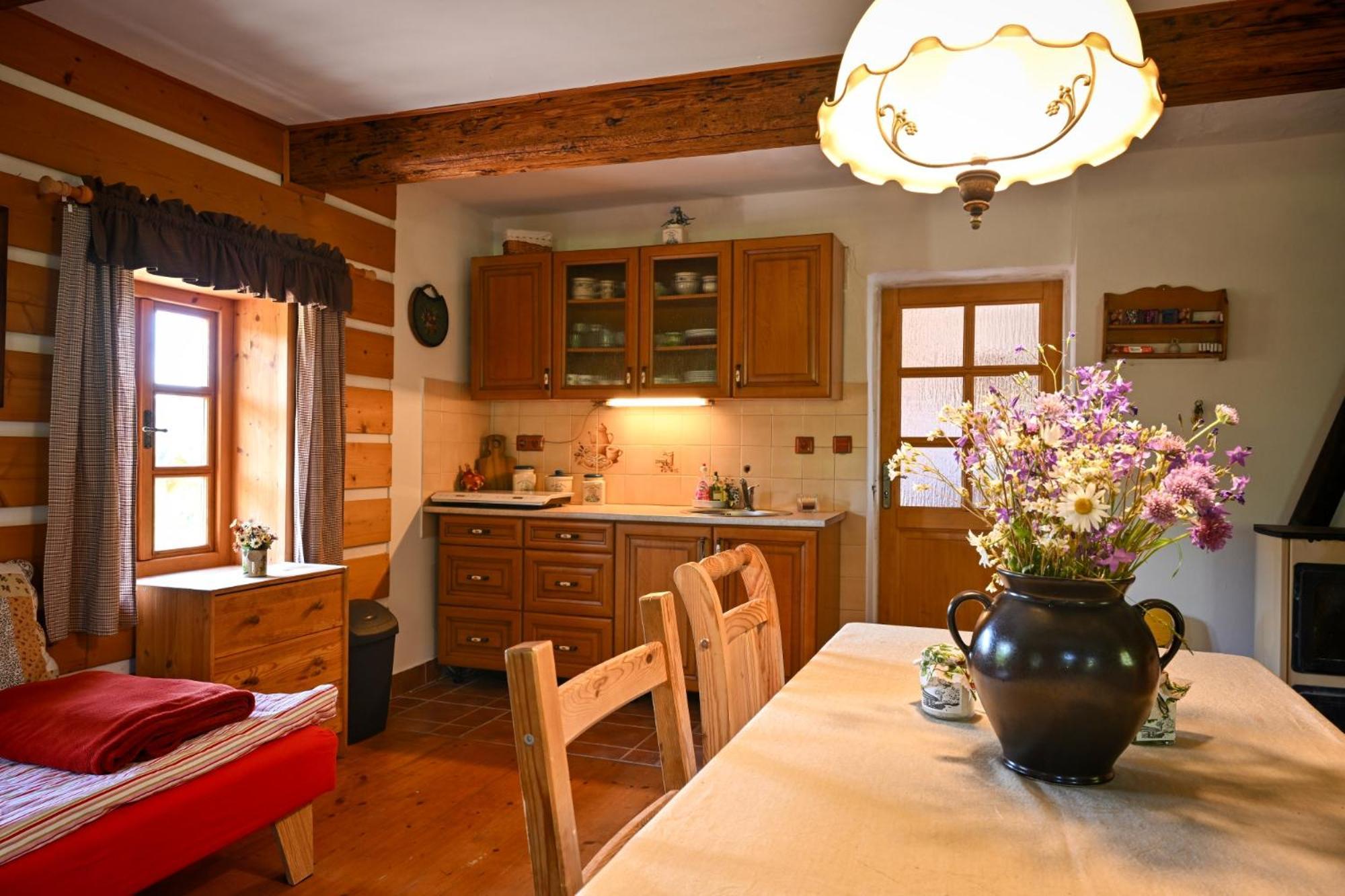 Roubenka Nad Prehradou Holiday home Trutnov